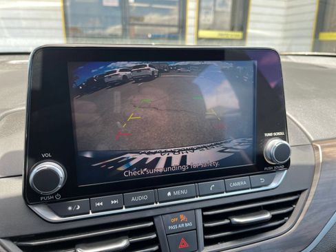 Used 2023 Nissan Altima 2.5 SV FWD image 21