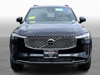 New 2026 Volvo XC90 B6 Plus w/ Protection Package Premier