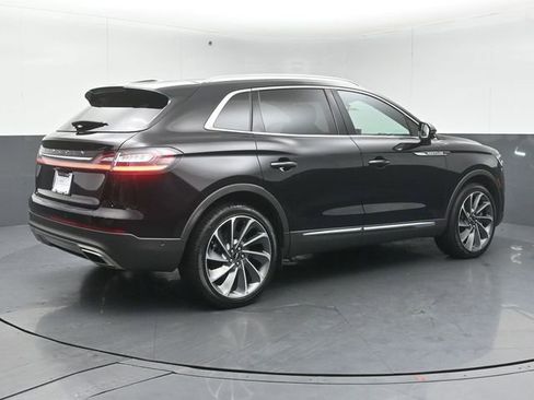 Certified 2023 Lincoln Nautilus Reserve w/ Equipment Group 202A image 7