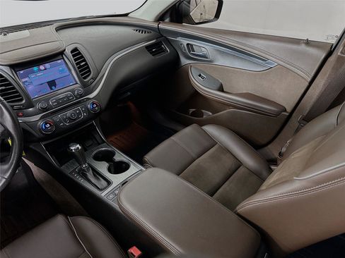 Used 2014 Chevrolet Impala LT w/ Premium Seating Package FWD image 24