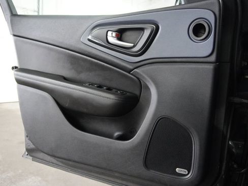 Used 2015 Chrysler 200 S w/ Navigation & Sound Group I FWD image 27