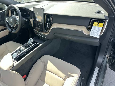 New 2026 Volvo XC60 B5 Core w/ Climate Package image 21