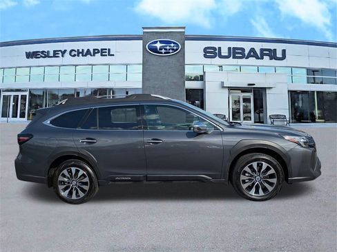 Used 2023 Subaru Outback Touring XT image 4