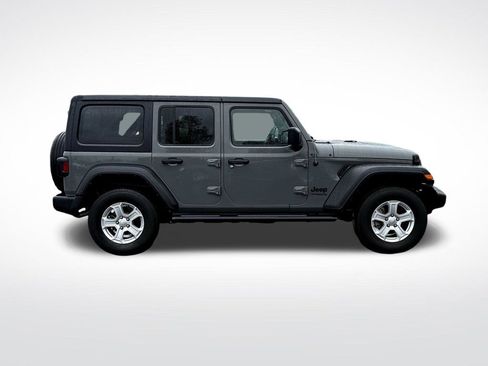 Used 2022 Jeep Wrangler Unlimited Sport image 8