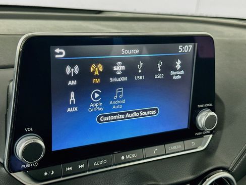 Used 2024 Nissan Sentra SV FWD image 21