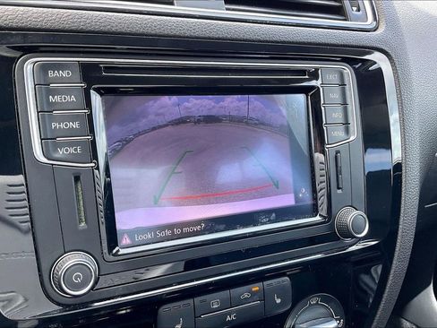 Used 2016 Volkswagen Jetta SEL image 13