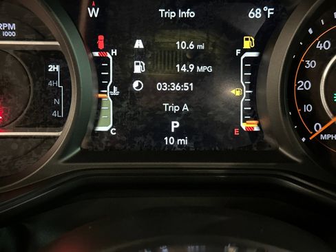 New 2025 Jeep Wrangler Sahara w/ Safety Group image 27