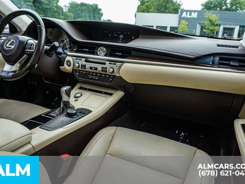 Used 2017 Lexus ES 350 w/ Premium Package FWD image 23