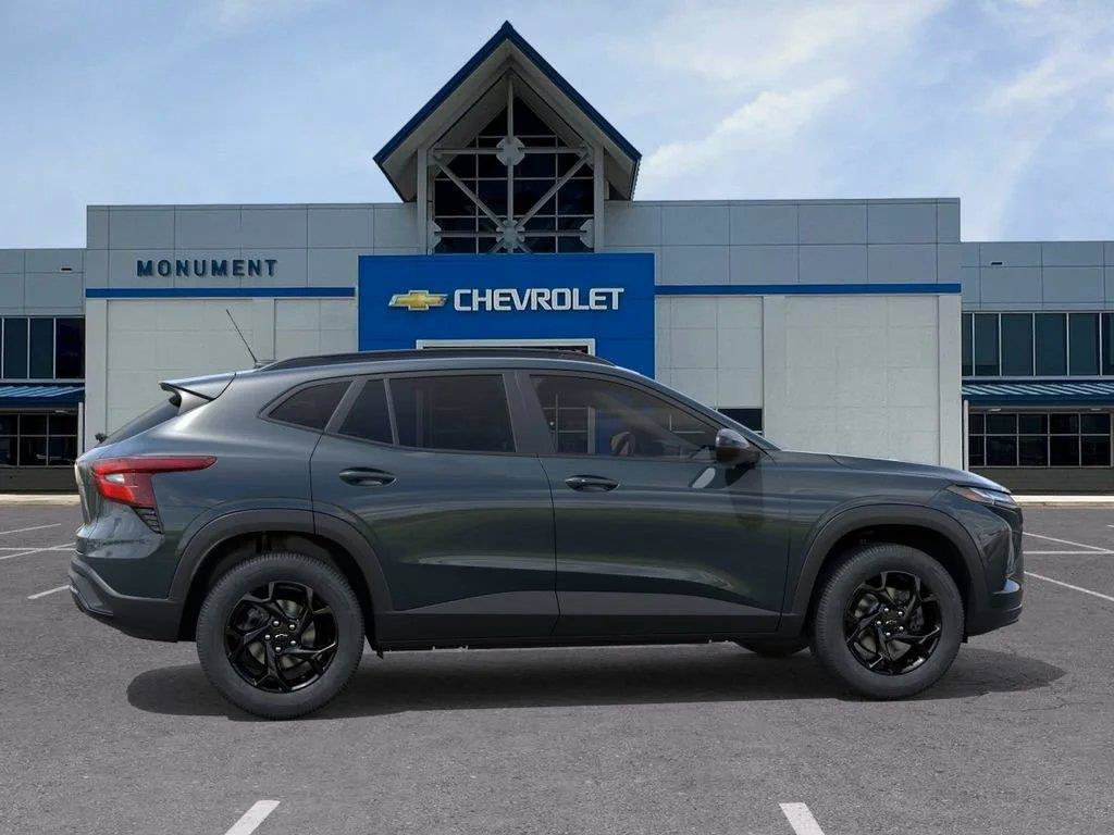 New 2026 Chevrolet Trax LT w/ Sunroof Package FWD image 5
