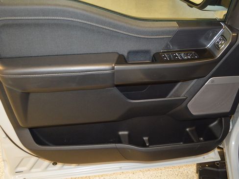 Used 2025 Ford F150 Lariat AWD/4WD image 14