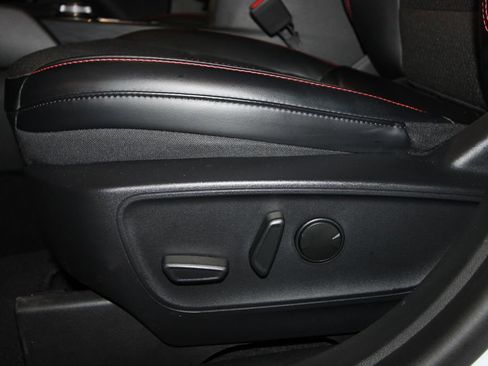 Used 2025 Ford Escape ST-Line w/ Equipment Group 301A FWD image 7