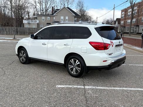 Used 2020 Nissan Pathfinder SV FWD image 12