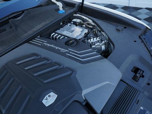 Used 2022 Lamborghini Urus AWD/4WD image 81