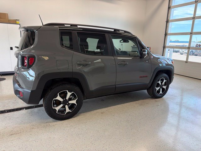 Used 2021 Jeep Renegade Trailhawk w/ Sun & Sound Group AWD/4WD image 10