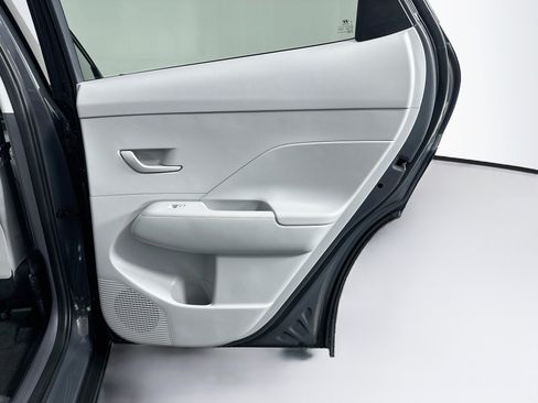 Used 2024 Hyundai Kona SEL FWD image 31