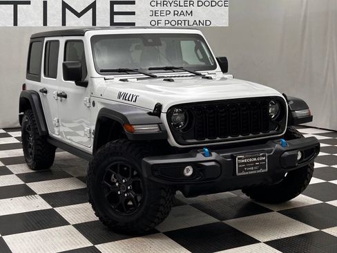 Used 2024 Jeep Wrangler Unlimited AWD/4WD image 1