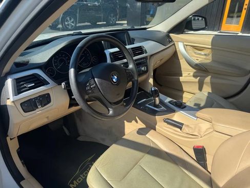 Used 2013 BMW 328i xDrive Sedan AWD/4WD image 5