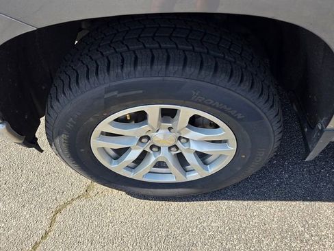 Used 2020 Chevrolet Silverado 1500 LT w/ All-Star Edition image 10