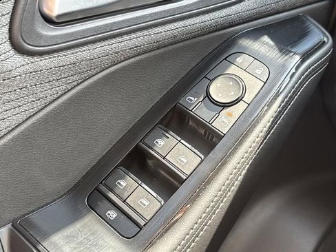 Used 2023 Nissan Rogue SV image 24