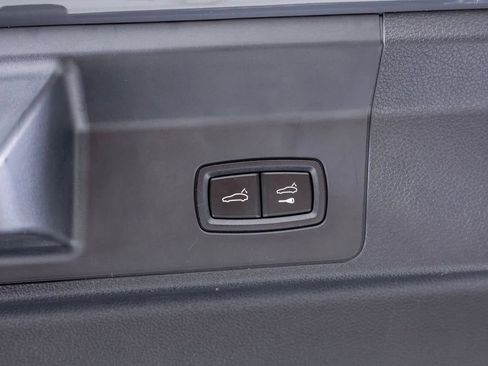 Certified 2025 Porsche Panamera w/ Premium Package RWD image 26