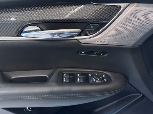 Certified 2024 Cadillac XT6 Sport image 3