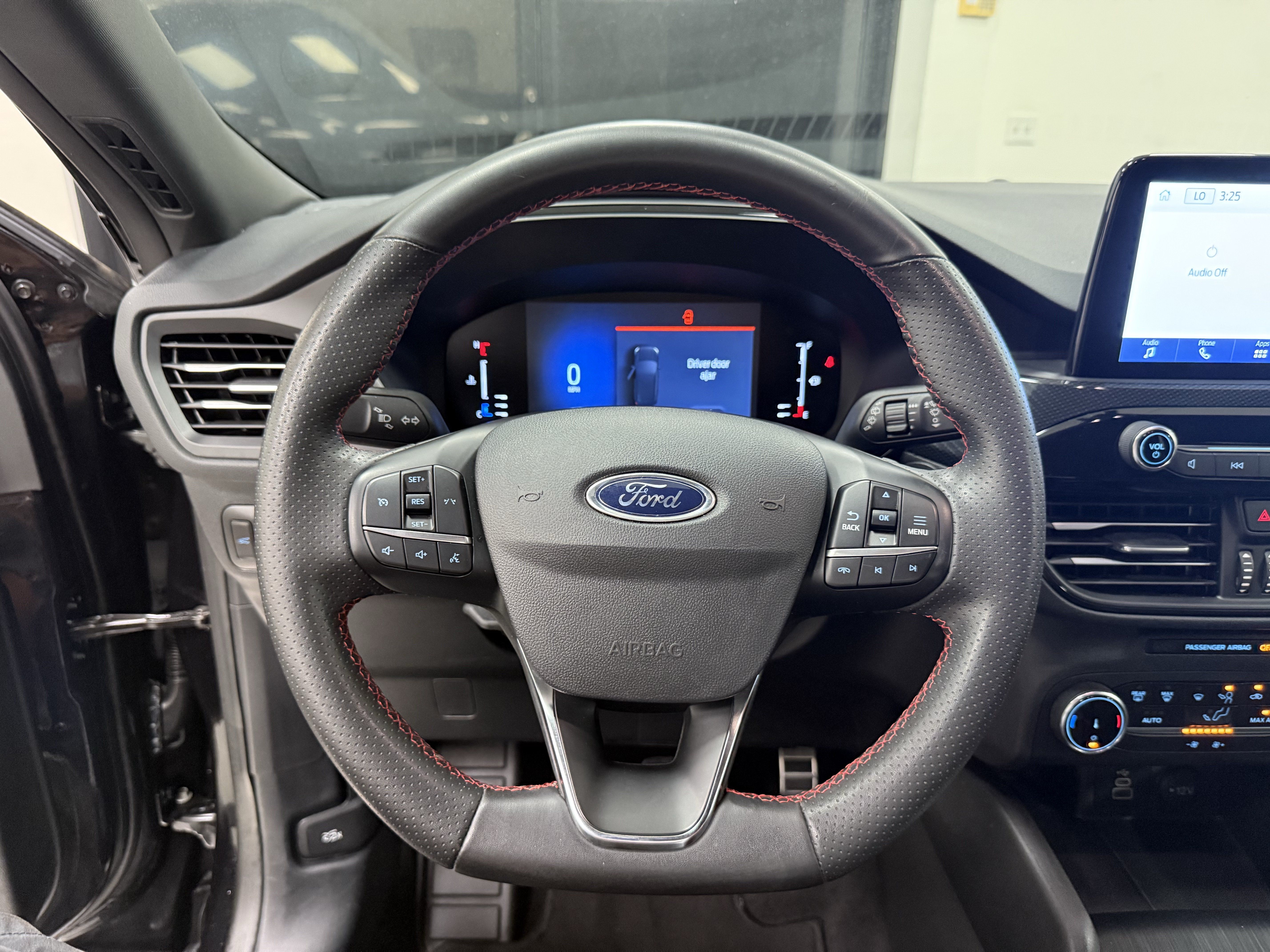 Used 2024 Ford Escape ST-Line FWD image 18