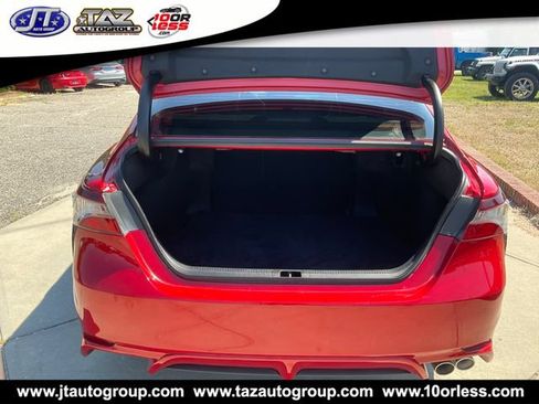 Used 2022 Toyota Camry SE FWD image 15