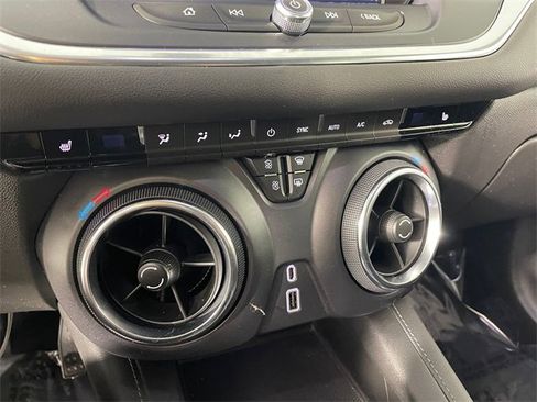 Certified 2019 Chevrolet Blazer LT image 8