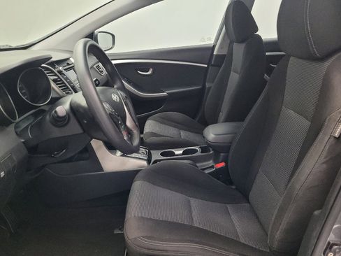 Used 2016 Hyundai Elantra GT image 17