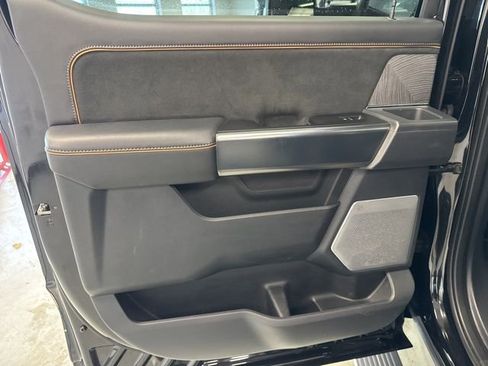 Used 2024 Ford F250 Platinum image 28