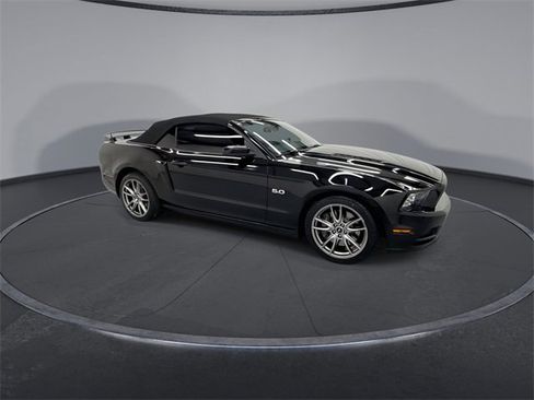 Used 2014 Ford Mustang GT Premium w/ Brembo Brake Package image 2