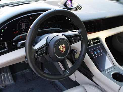 Certified 2025 Porsche Taycan image 4