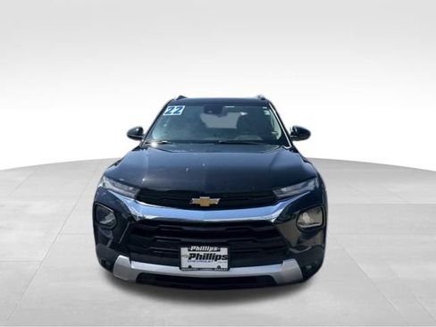 Used 2022 Chevrolet TrailBlazer LT FWD image 2