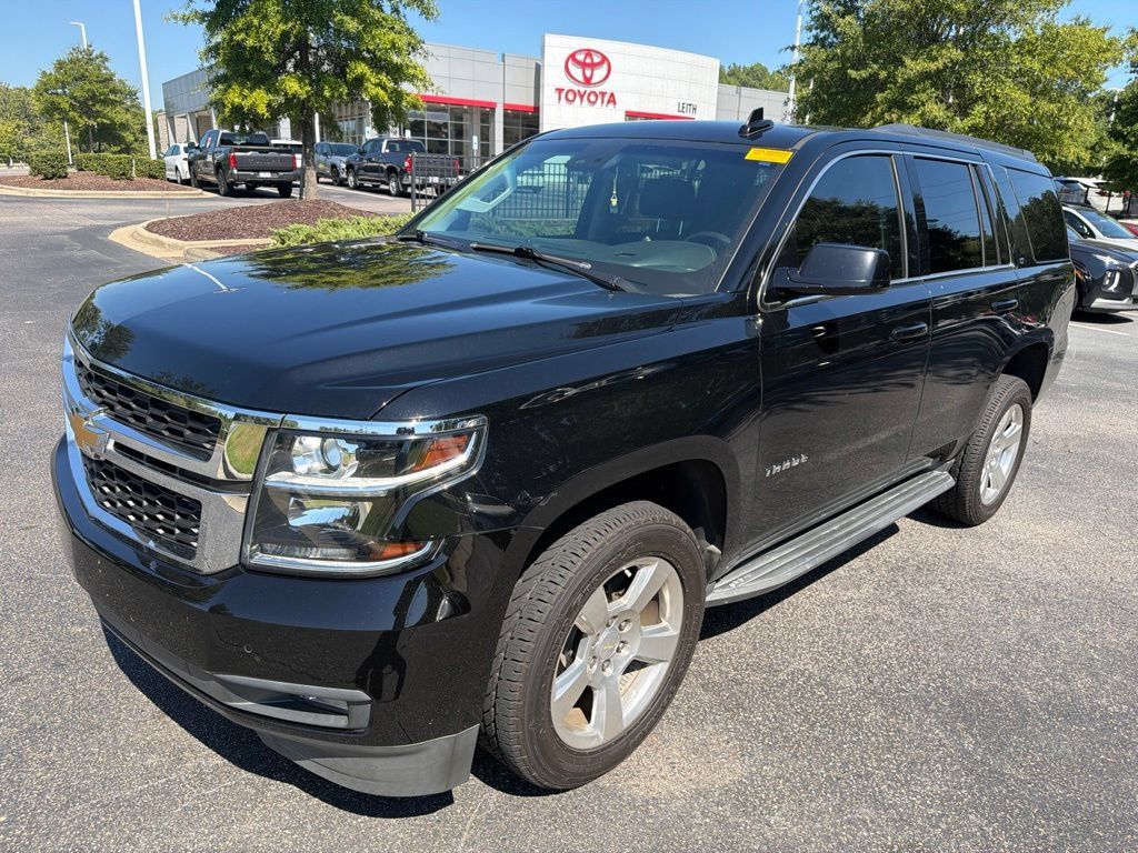 Used 2019 Chevrolet Tahoe LT w/ Luxury Package AWD/4WD image 1