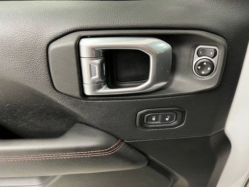 Used 2021 Jeep Wrangler Unlimited Rubicon AWD/4WD image 24