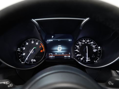 Used 2019 Alfa Romeo Giulia Quadrifoglio w/ Driver Assist Dynamic Package image 45