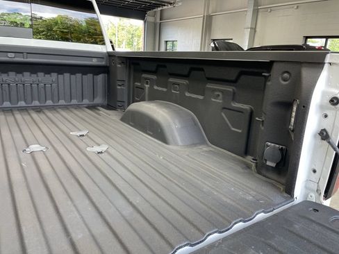 Used 2024 GMC Sierra 3500 Denali AWD/4WD image 10
