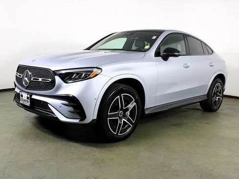 Used 2024 Mercedes-Benz GLC 300 4MATIC image 1