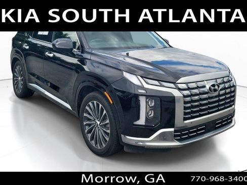 Used 2024 Hyundai Palisade Calligraphy FWD image 1