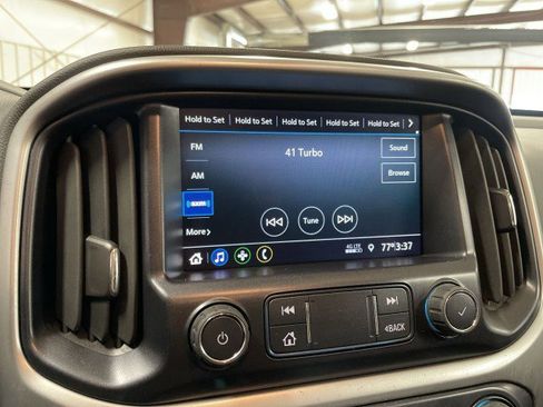 Used 2022 Chevrolet Colorado LT w/ Fleet Safety Package image 18