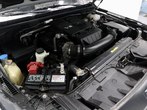 Used 2022 Nissan Frontier PRO-4X w/ Pro-4X Premium Package image 16