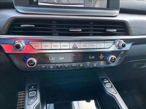 Used 2022 Kia Telluride SX w/ Towing Package FWD image 24