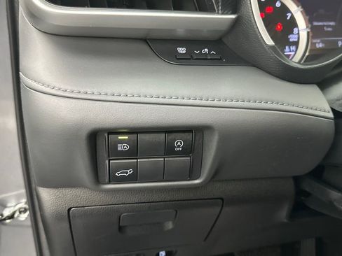 Used 2023 Toyota Highlander XSE image 32