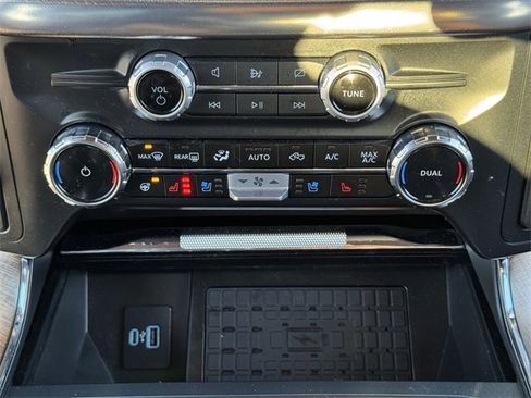 Used 2024 Ford F150 King Ranch w/ FX4 Off-Road Package image 19