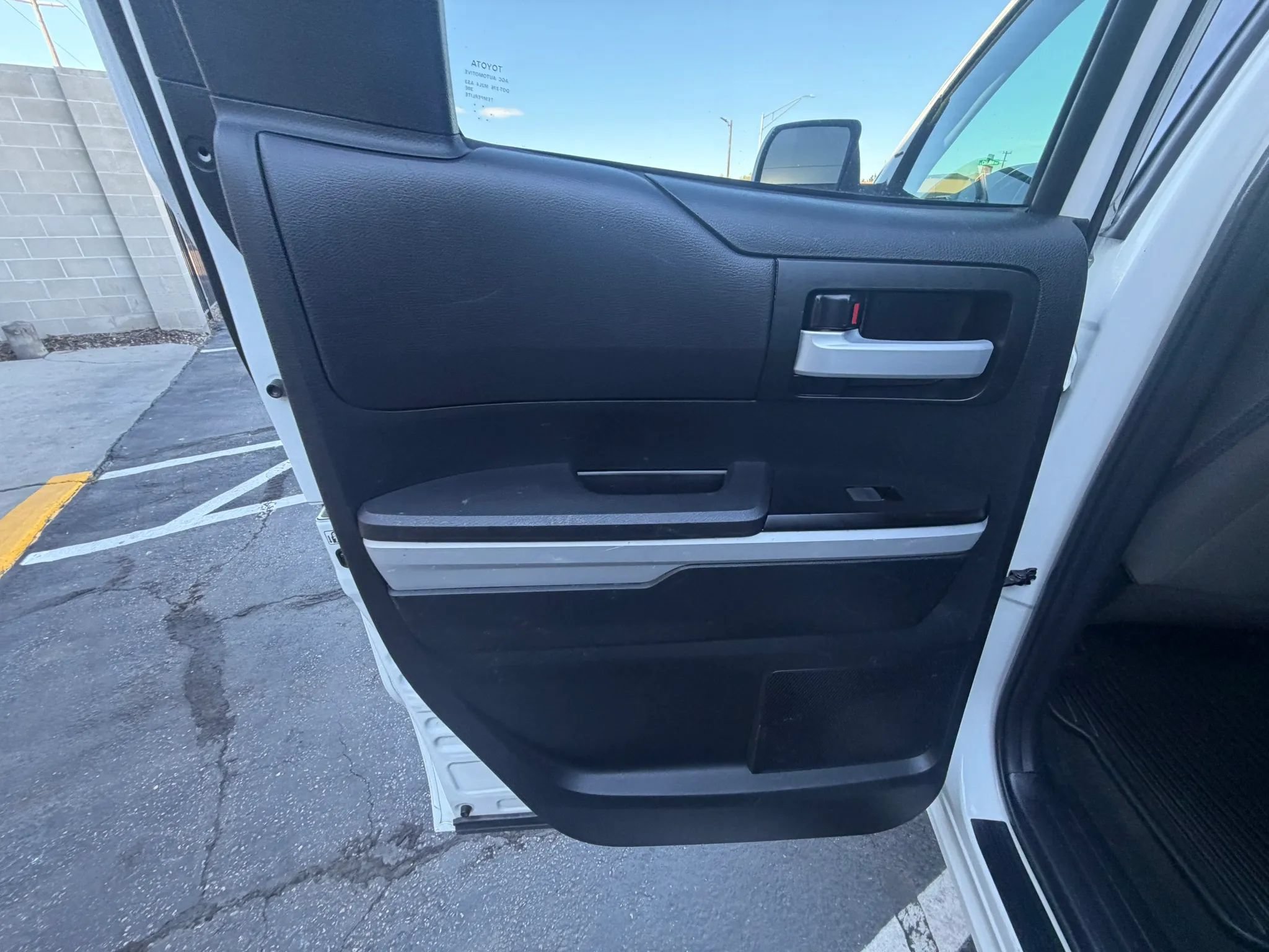 Used 2017 Toyota Tundra SR5 AWD/4WD image 19