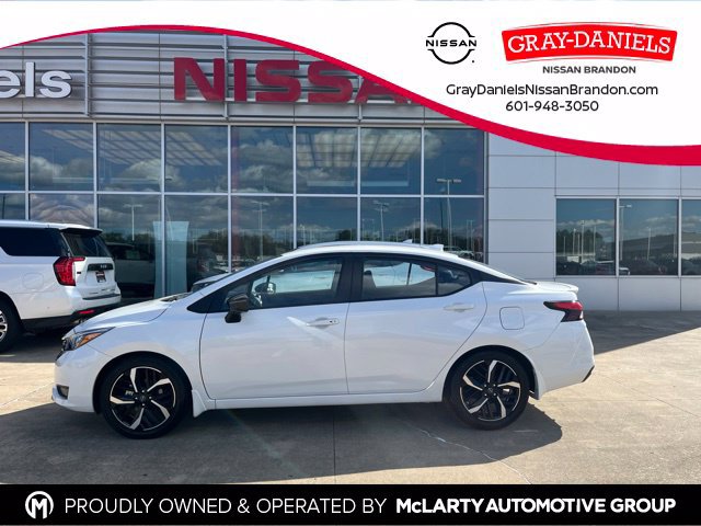 Certified 2025 Nissan Versa SR w/ Trunk Package FWD 360° Tour