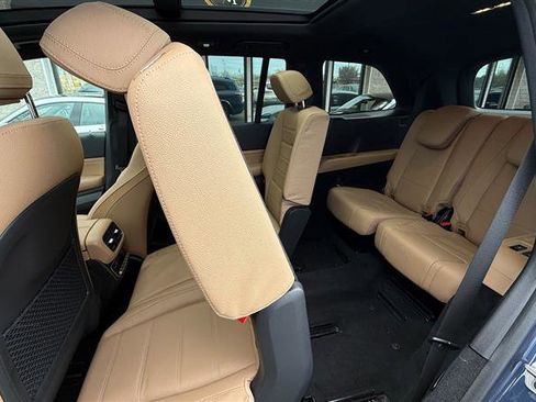 Used 2024 Mercedes-Benz GLS 450 4MATIC w/ AMG Line Exterior image 19