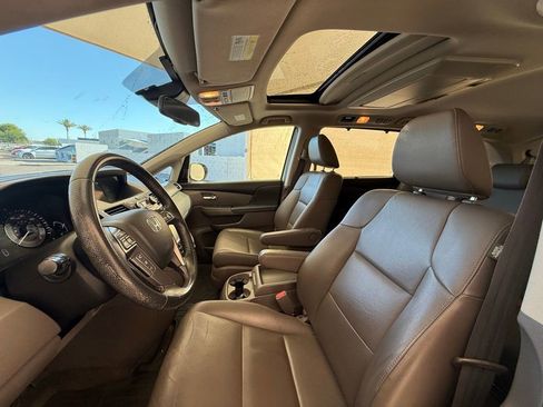 Used 2016 Honda Odyssey Touring image 17