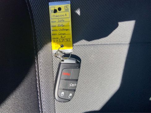 Used 2016 Dodge Challenger SXT RWD image 34