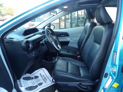 Used 2013 Toyota Prius C Four image 9